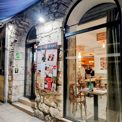 Pizza de Les Amoureux à Nice