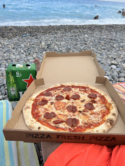 Pizza de MOMO PIZZA à Nice